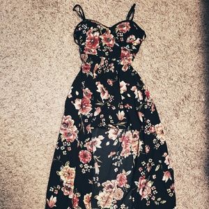 Spaghetti strip floral dress w/shorts
